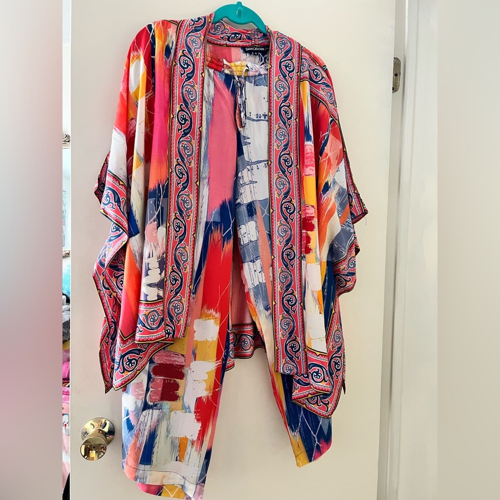 Tolani Vibrant Brushstroke Kimono Set